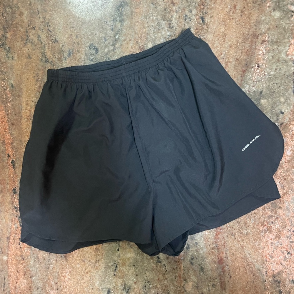 BOA women’s running shorts, size XL